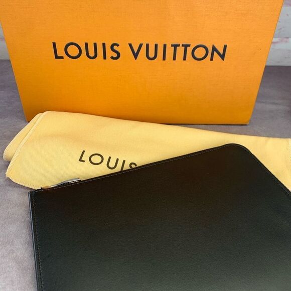 Louis Vuitton Black Pochette Jules Nomad Clutch Case Calf Noir NEW - Picture 12 of 12
